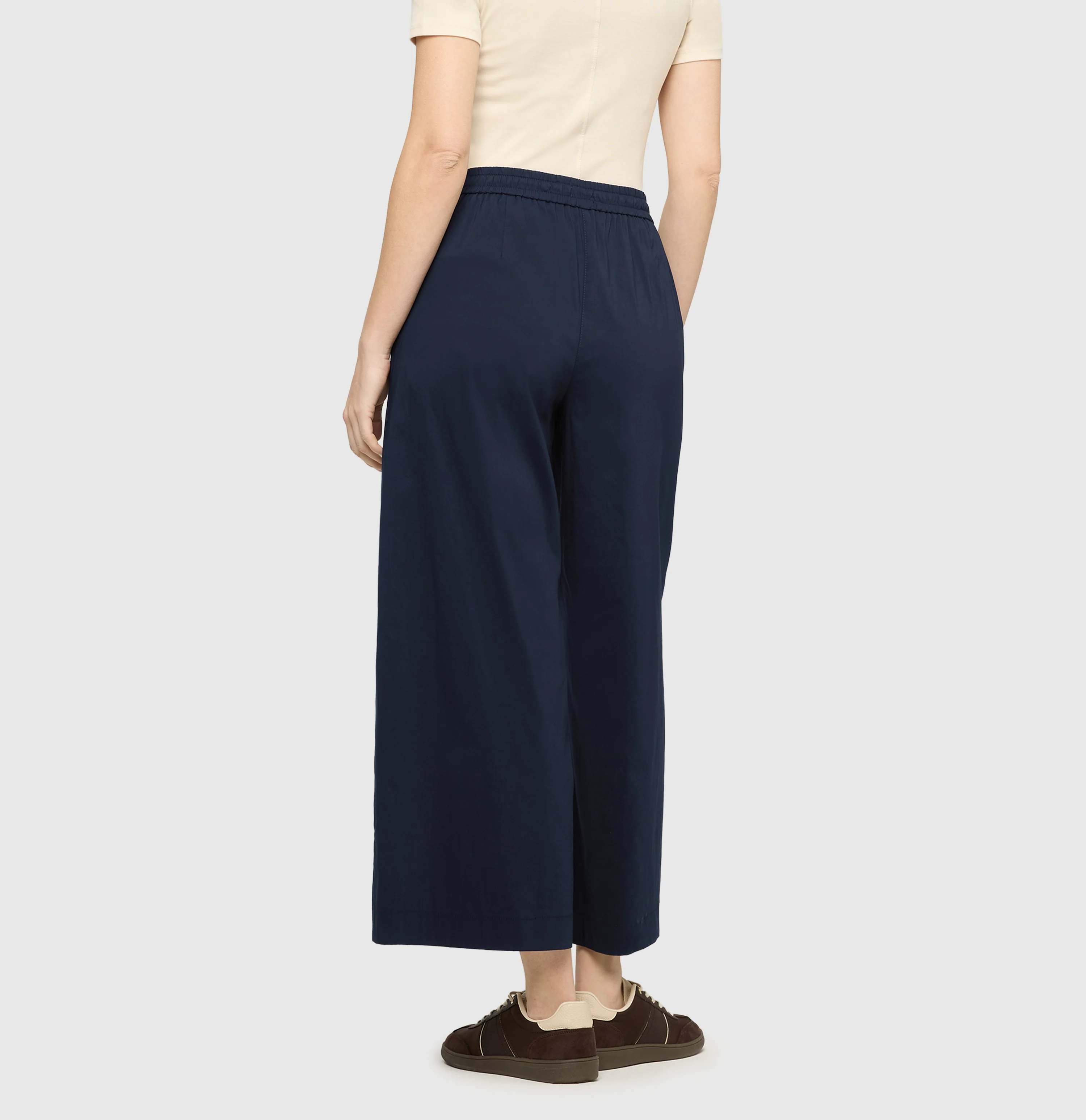 CALLIE cropped - Image 2