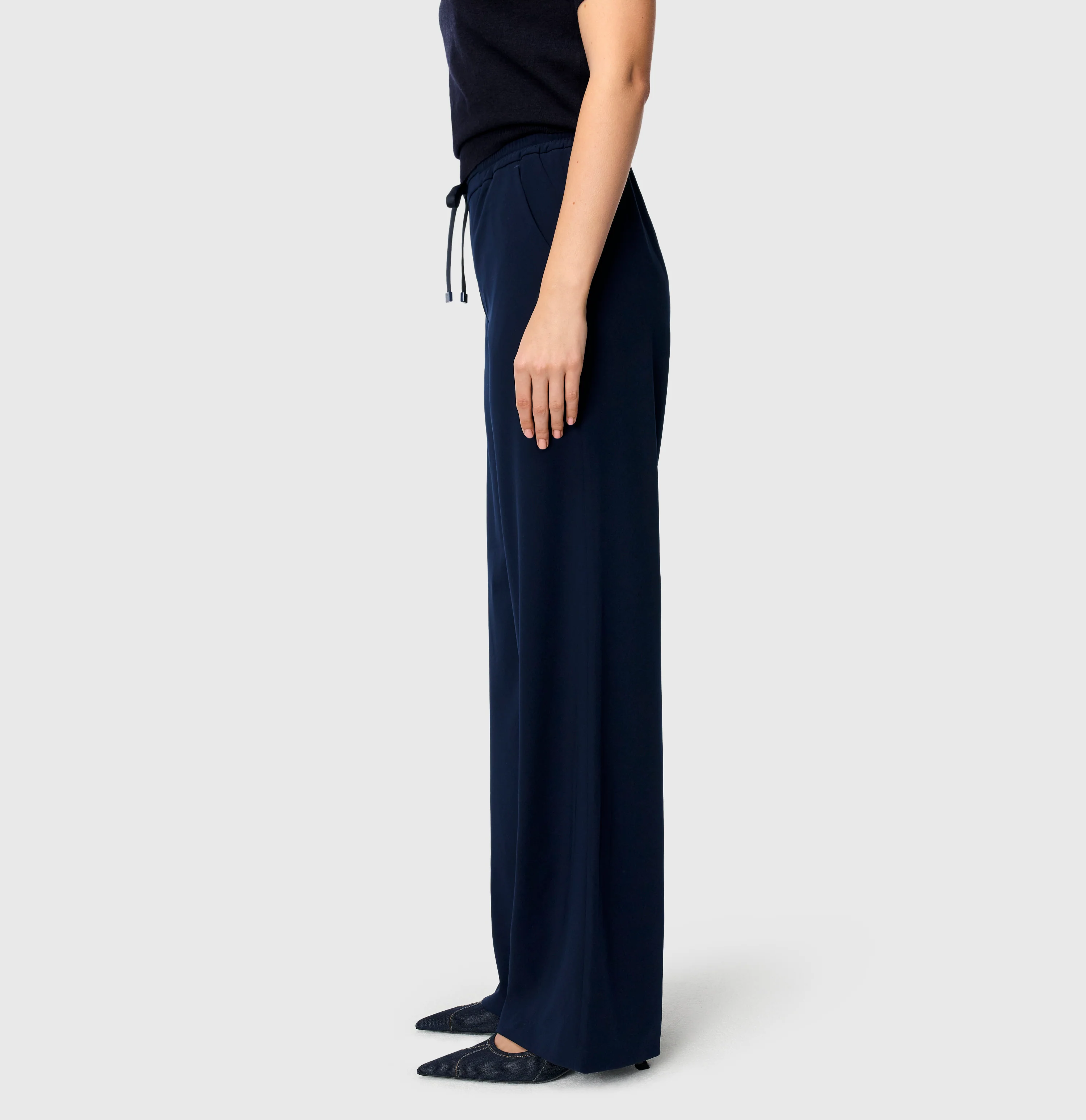 CHRISTY - Image 4