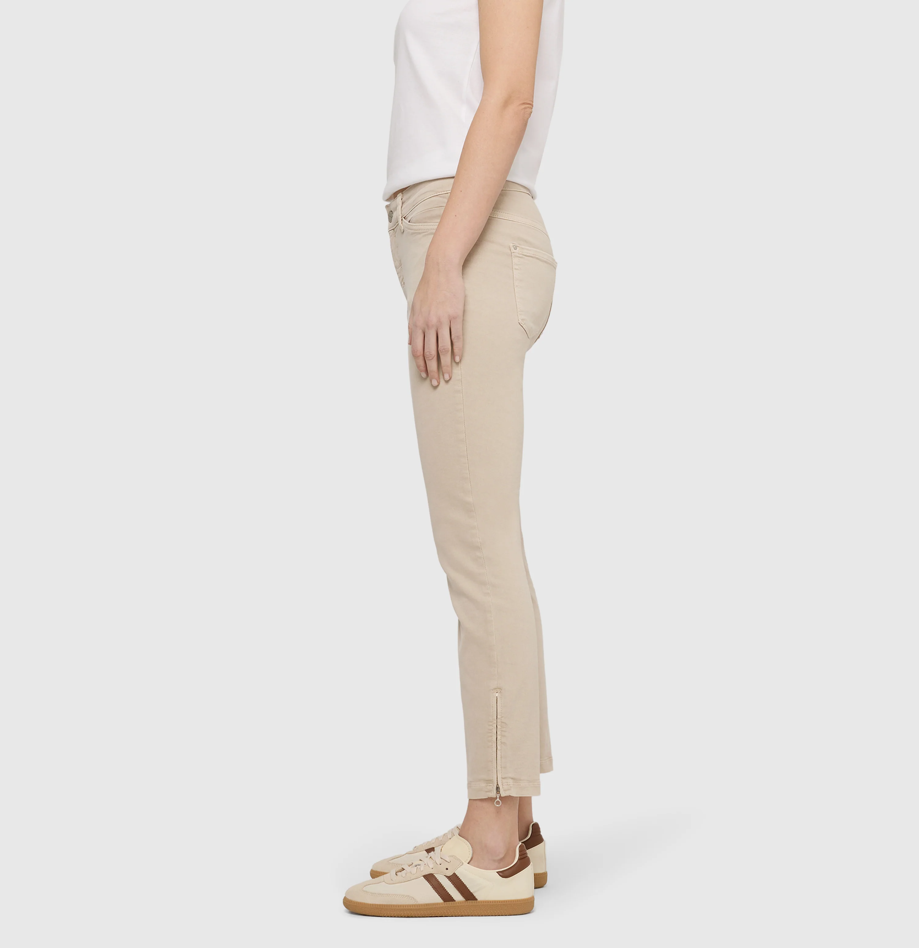 DREAM CHIC - Image 3