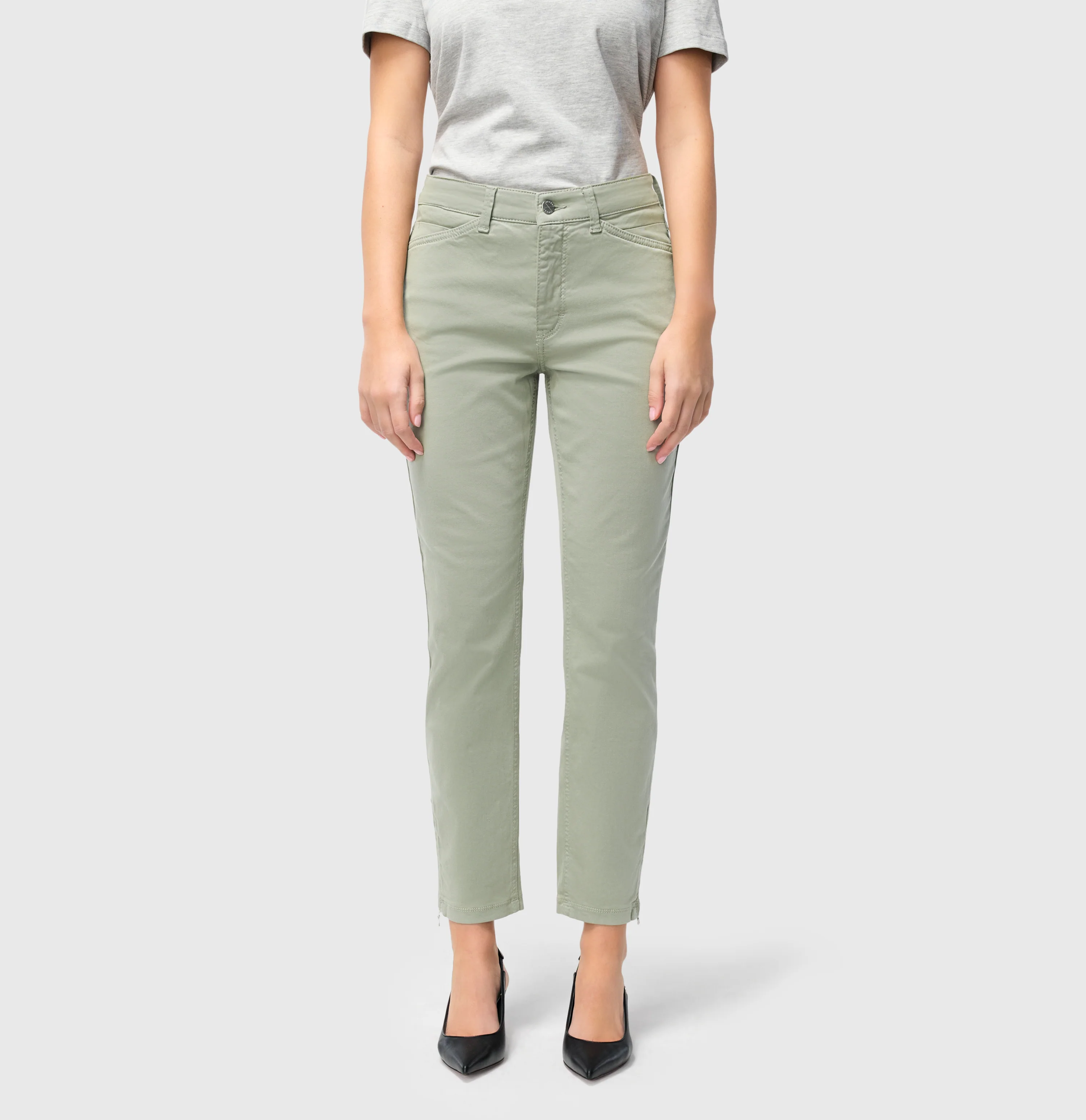 DREAM CHIC - Image 2