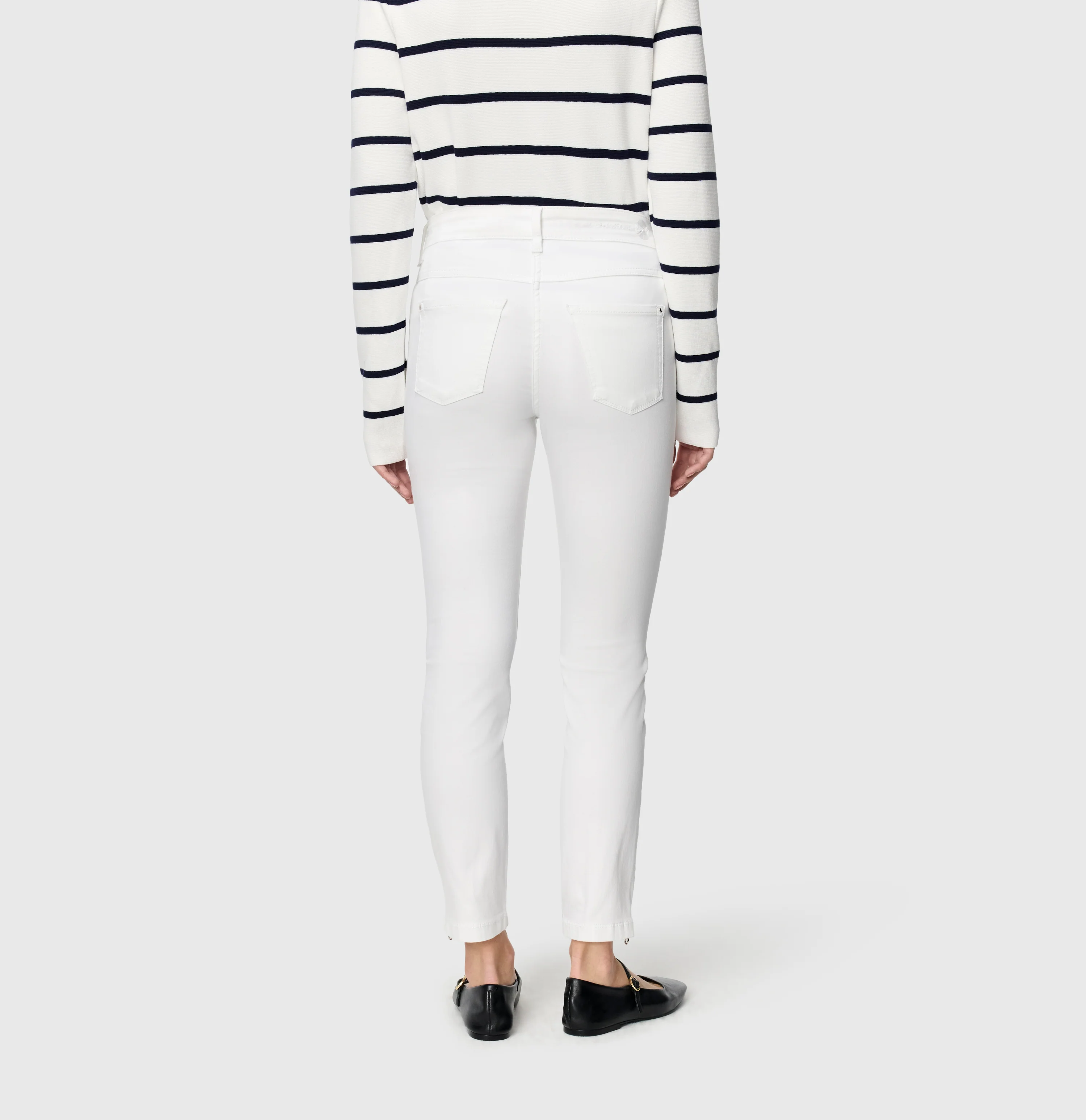 DREAM CHIC - Image 3