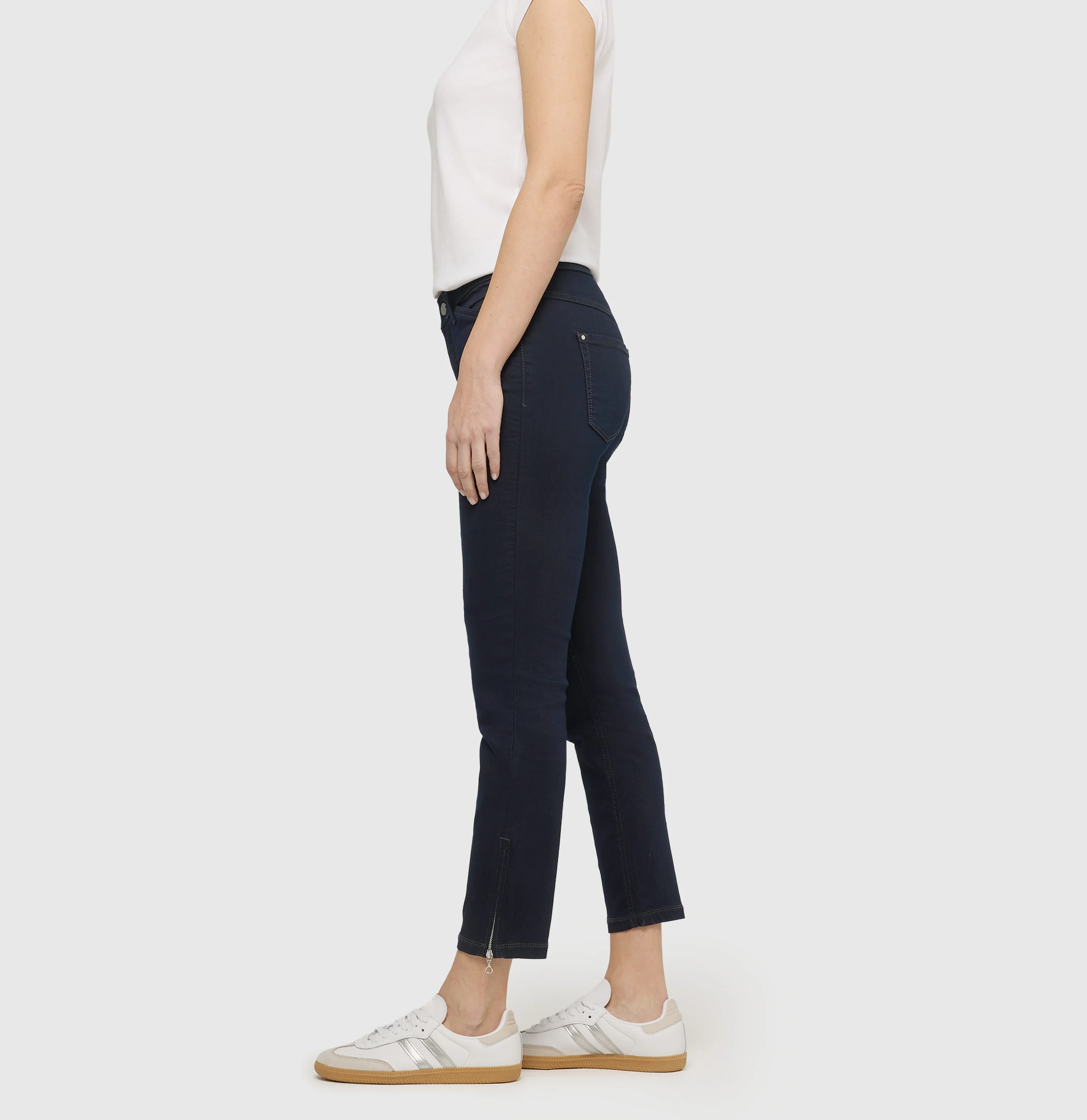 DREAM CHIC - Image 3
