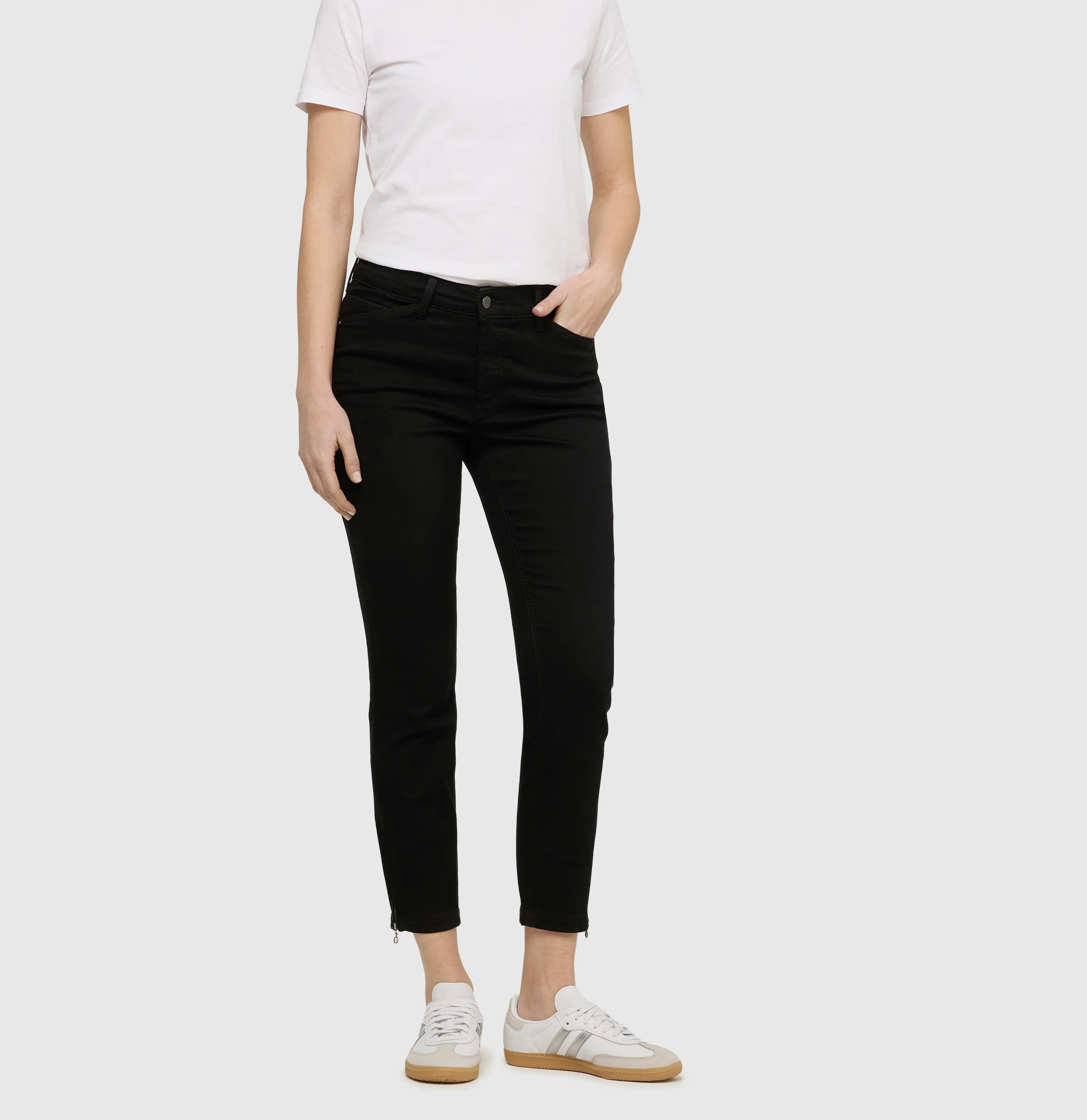 DREAM CHIC - Image 5