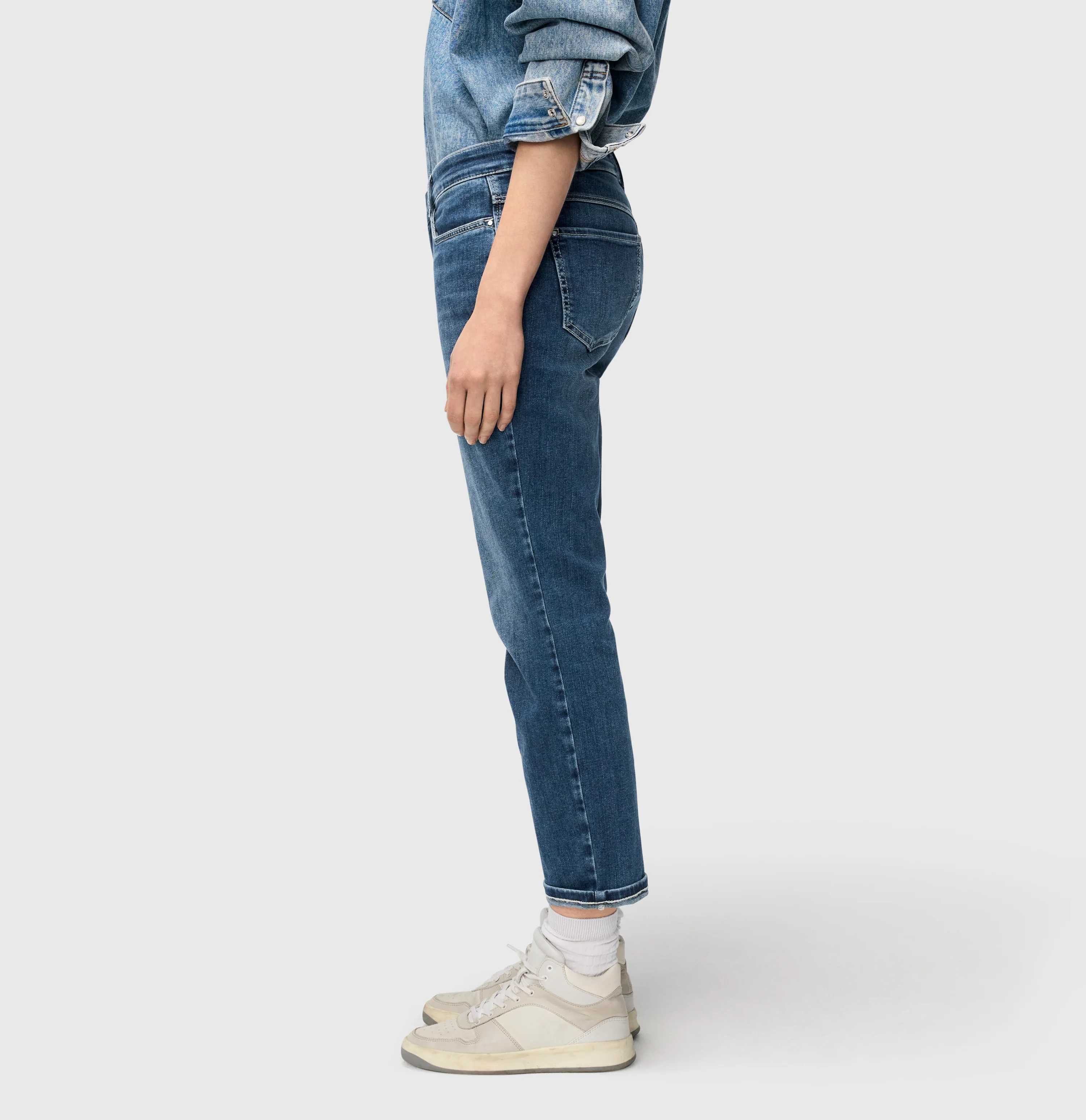 DREAM cropped auth. - Image 5