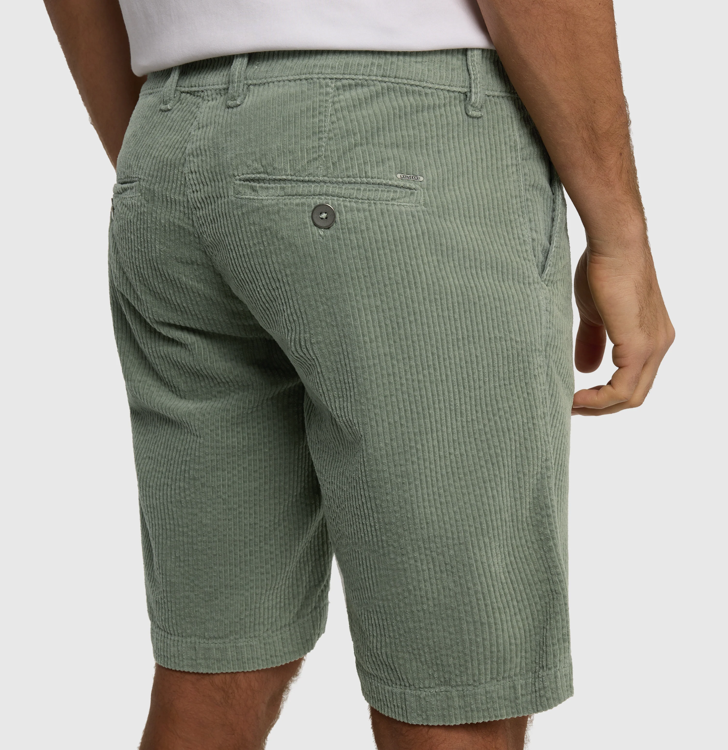 Liam Bermuda - Image 4